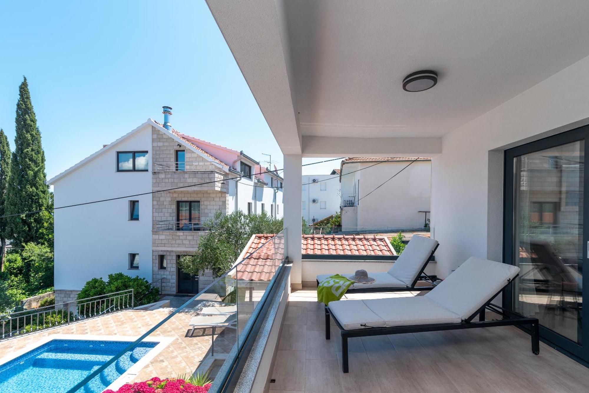 Maca Apartments & Suites Trogir Extérieur photo