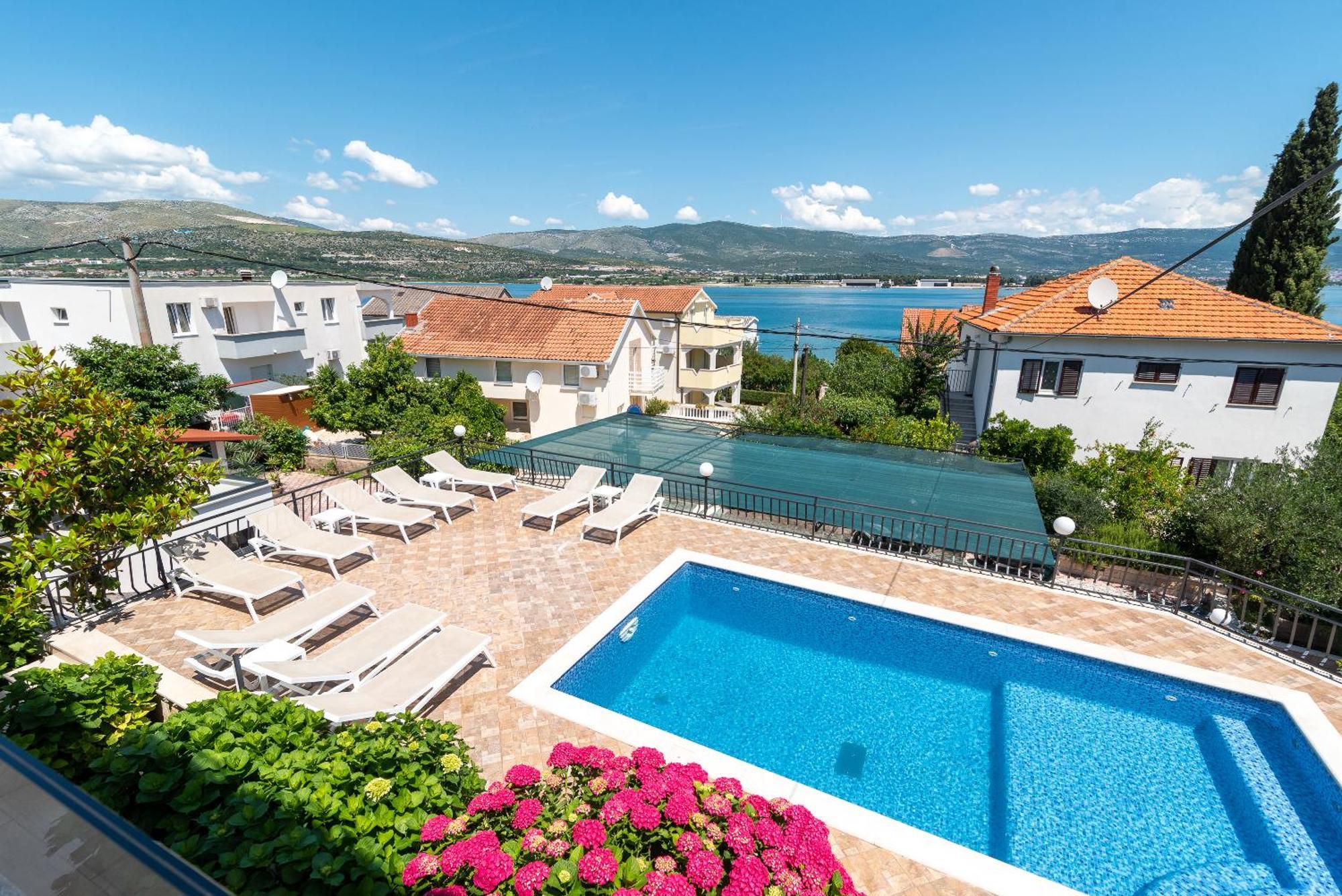 Maca Apartments & Suites Trogir Extérieur photo