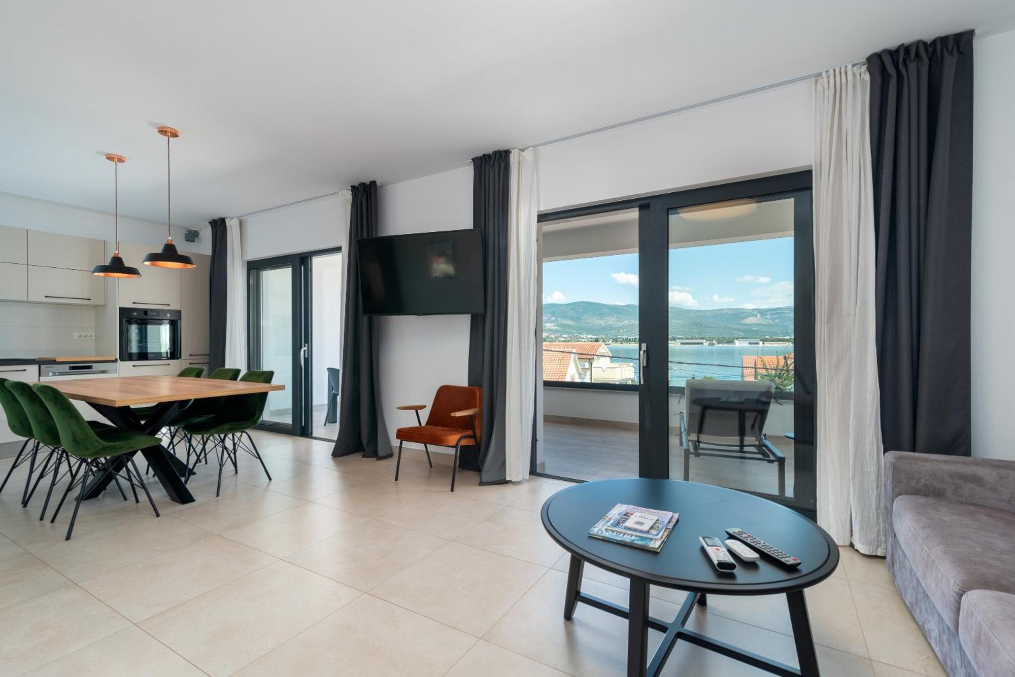 Maca Apartments & Suites Trogir Extérieur photo