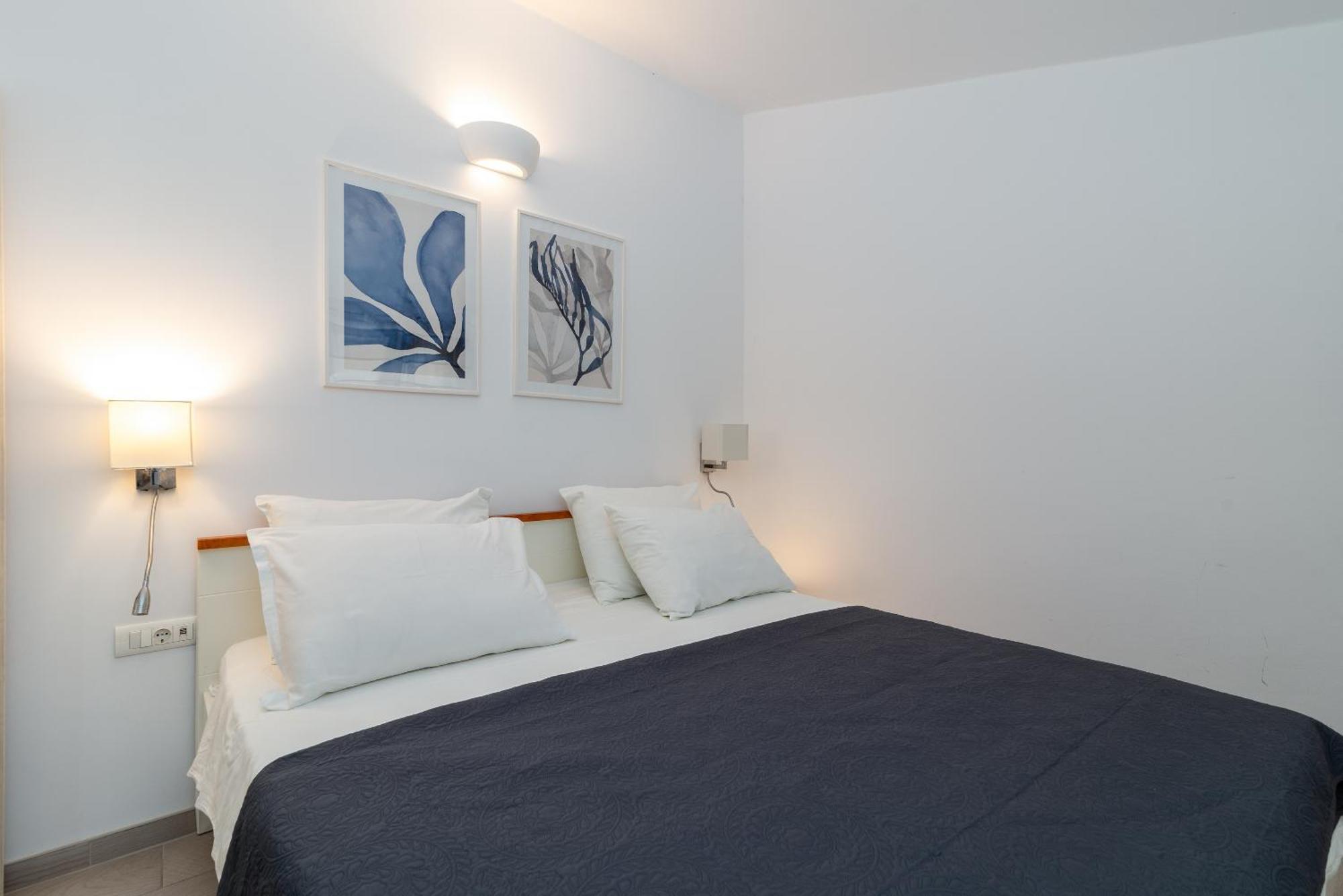 Maca Apartments & Suites Trogir Extérieur photo
