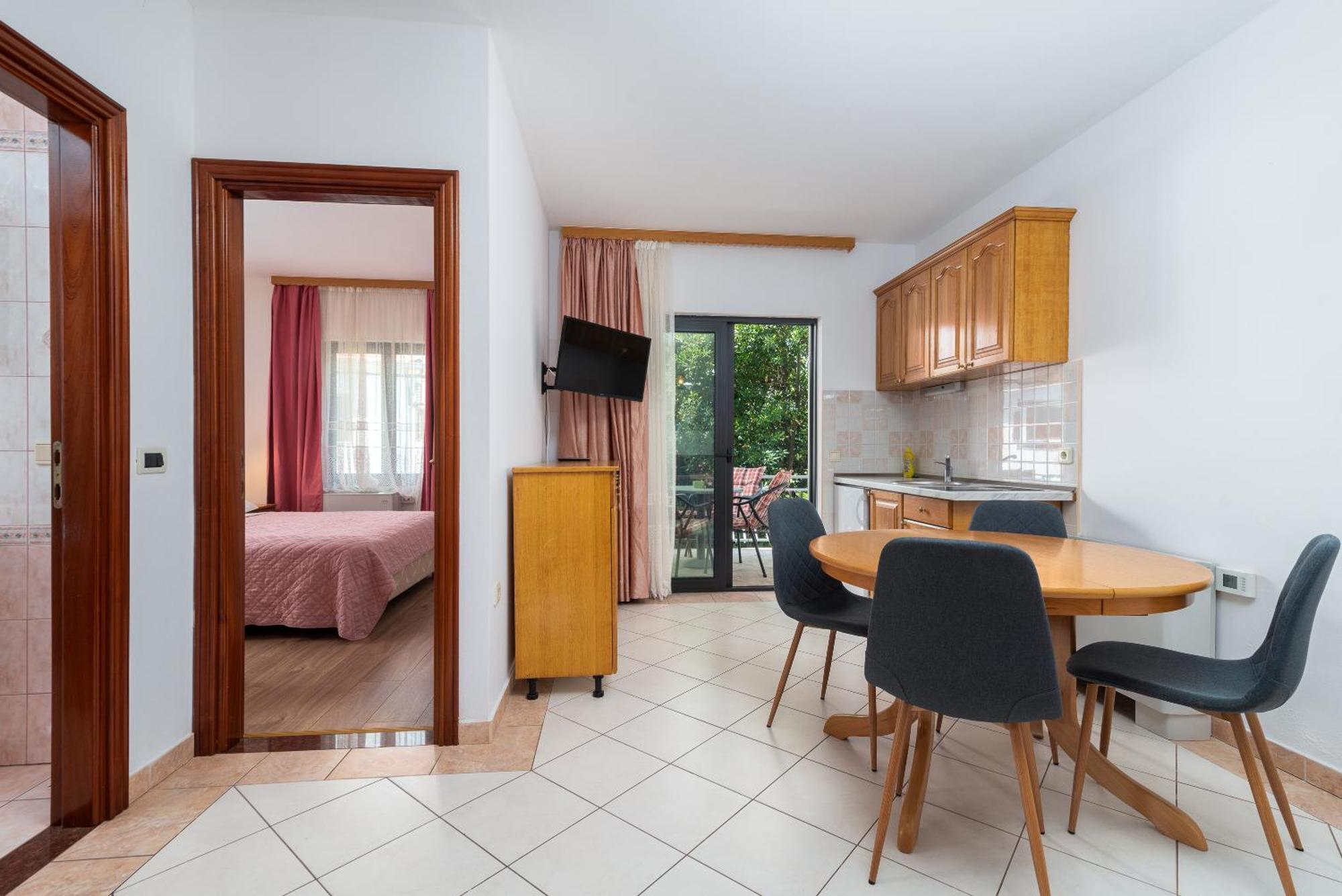 Maca Apartments & Suites Trogir Extérieur photo