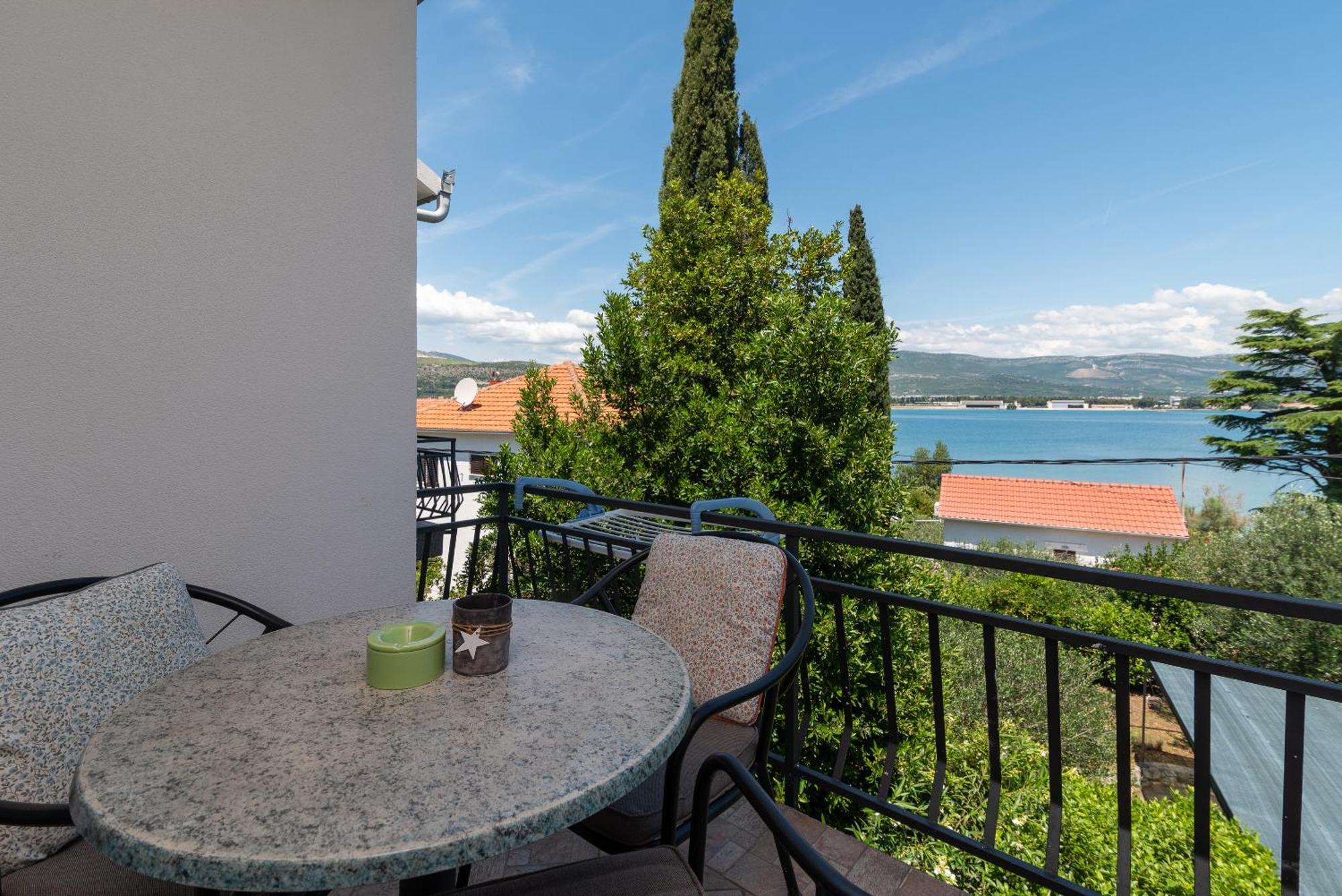 Maca Apartments & Suites Trogir Extérieur photo