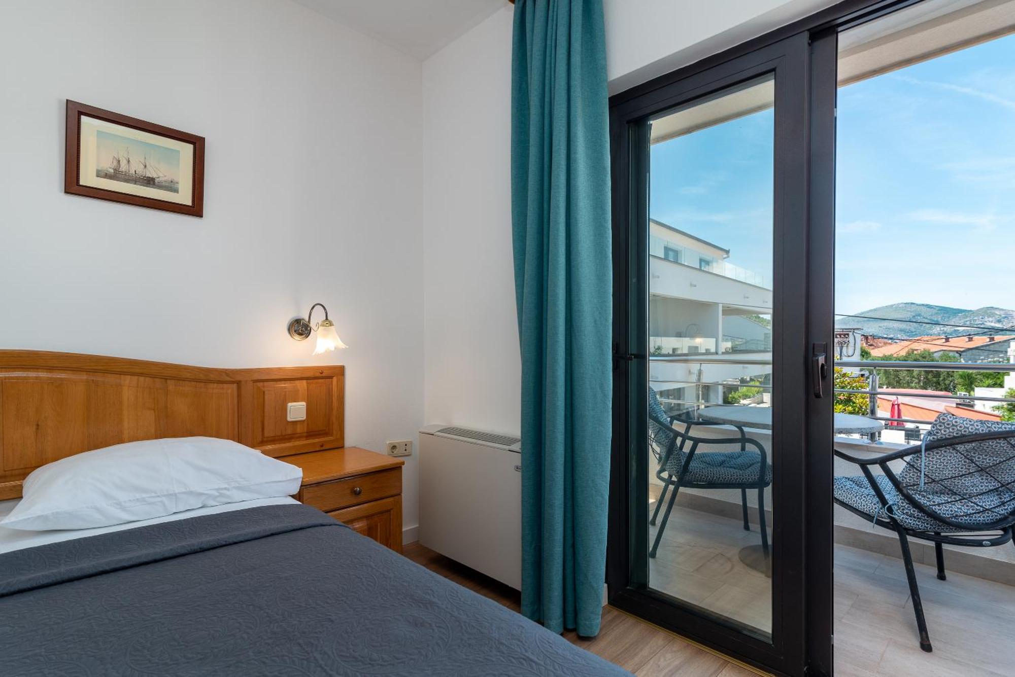 Maca Apartments & Suites Trogir Extérieur photo