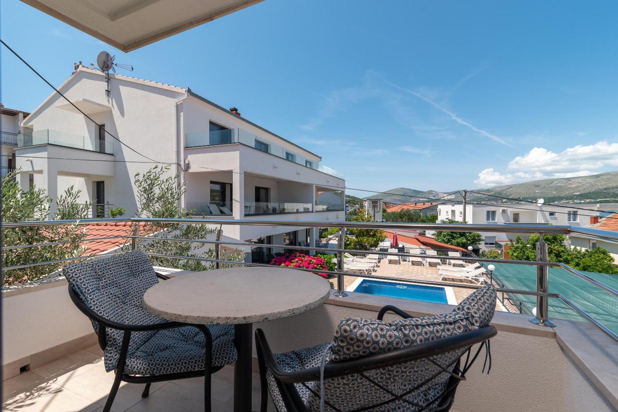 Maca Apartments & Suites Trogir Extérieur photo