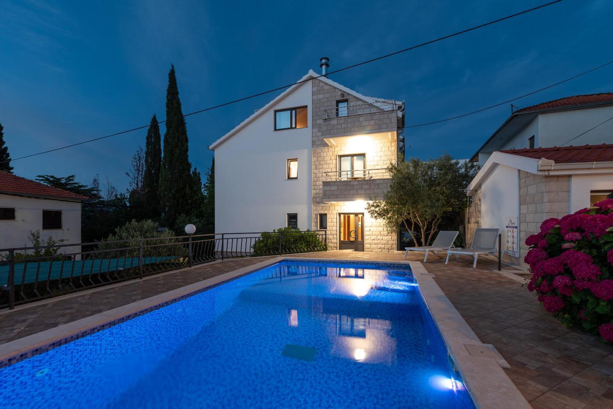 Maca Apartments & Suites Trogir Extérieur photo