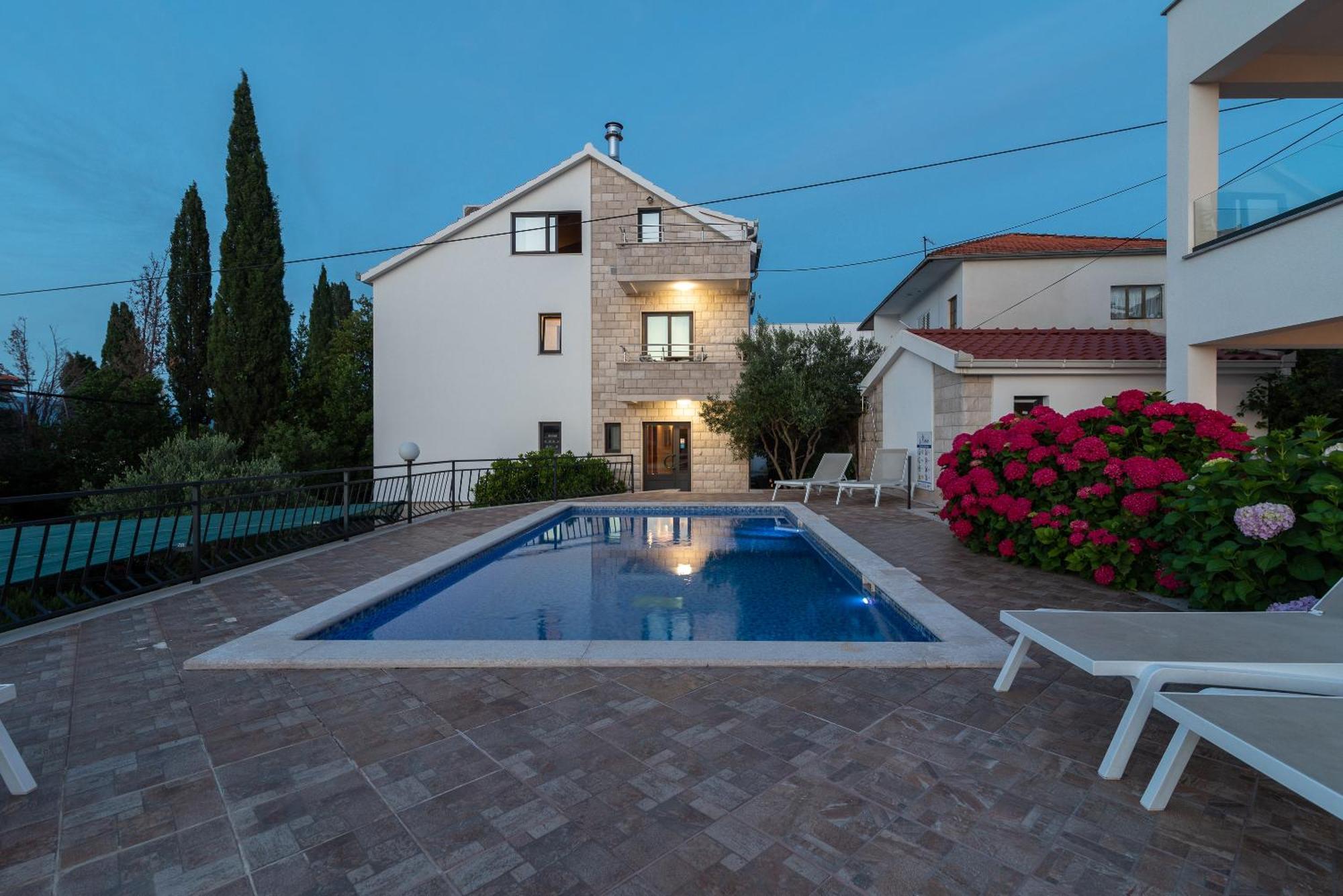 Maca Apartments & Suites Trogir Extérieur photo